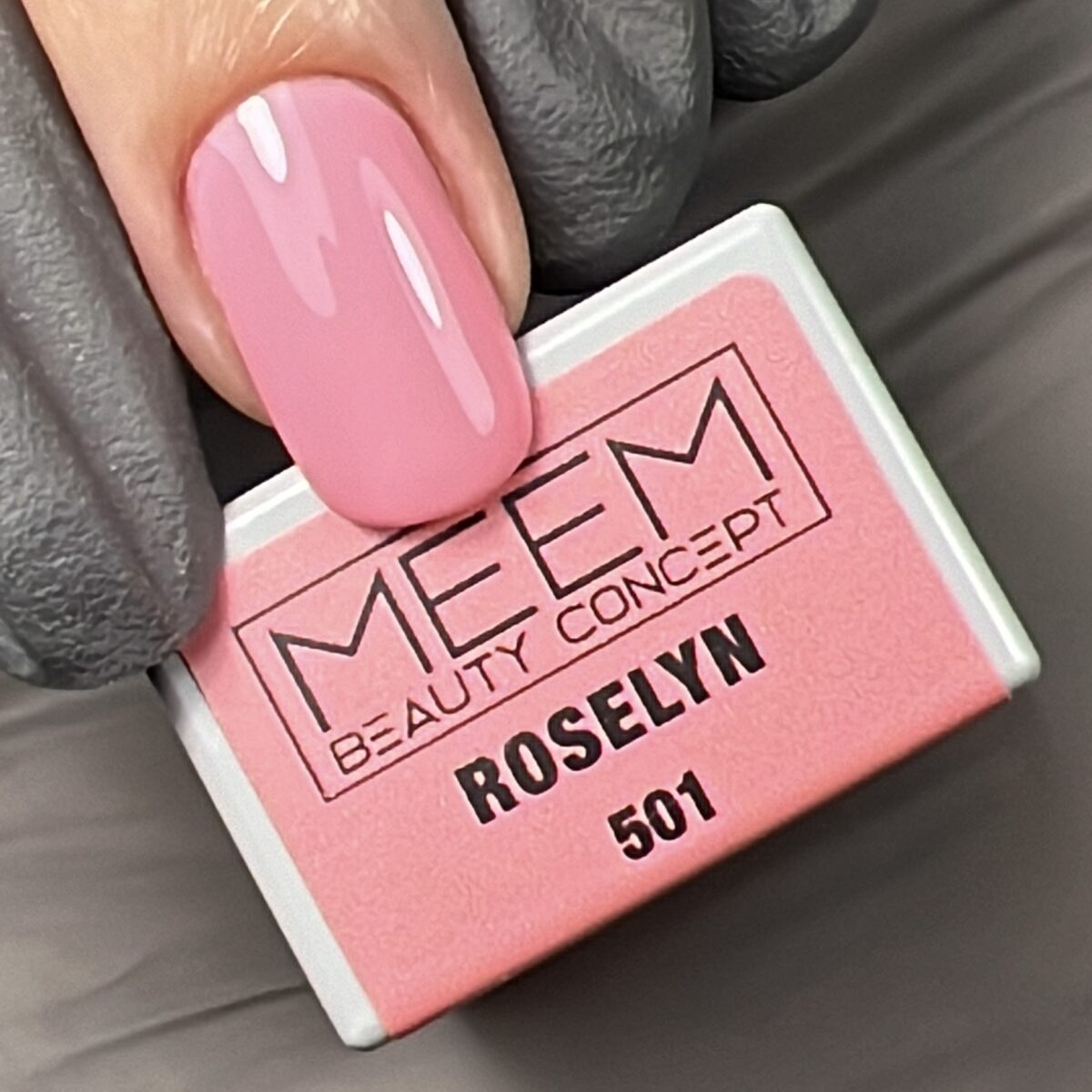 Me-Lak – ROSELYN 501 – galériakép 2